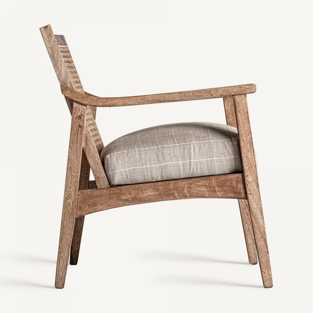 Poltrona design coloniale