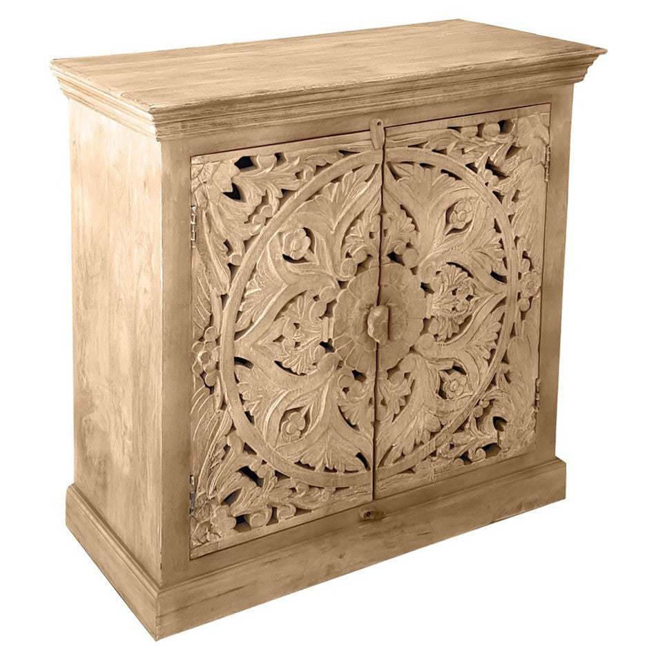 Credenza orientale intagliata