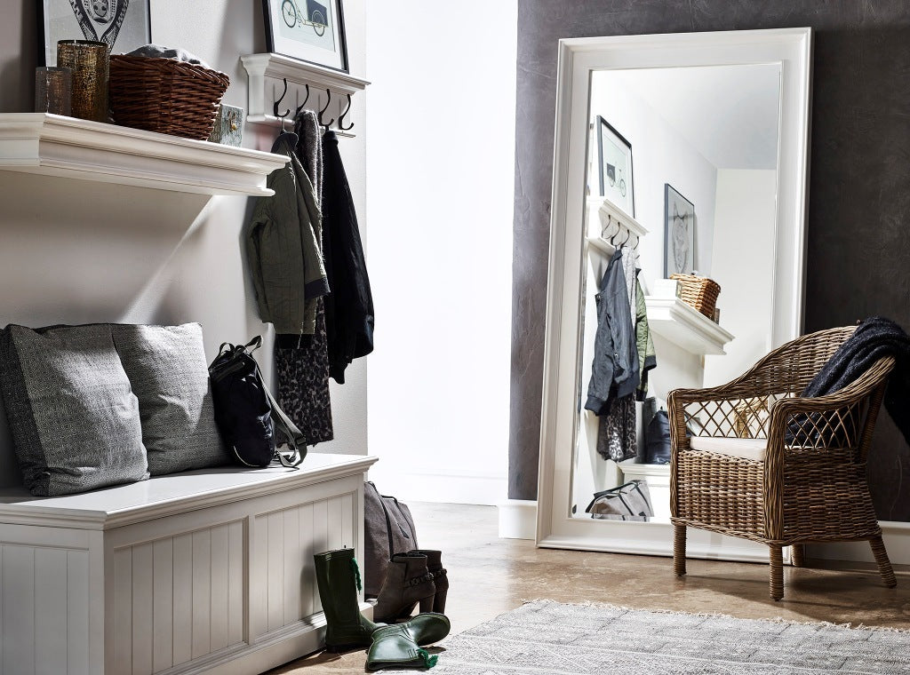 Poltroncina in rattan con cuscino