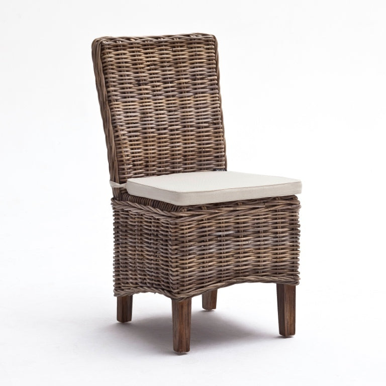 Sedia in kubu con cuscino