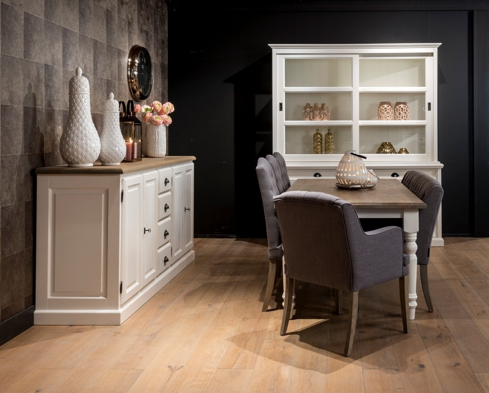 Tavolo provenzale gambe tonde