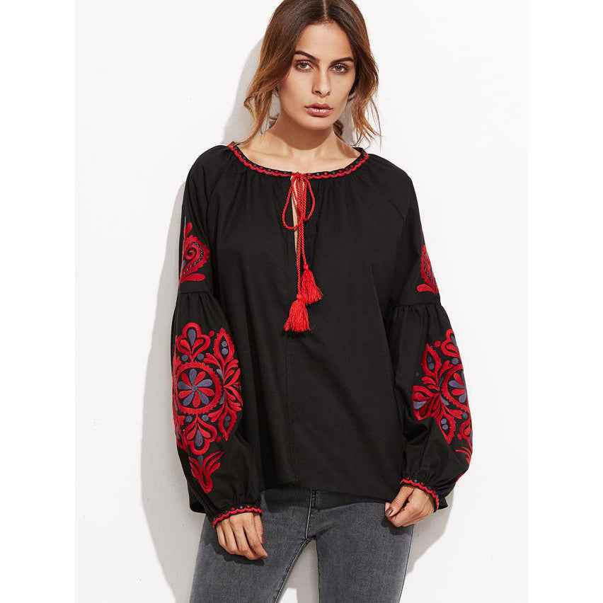 Blusa etnica con ricami