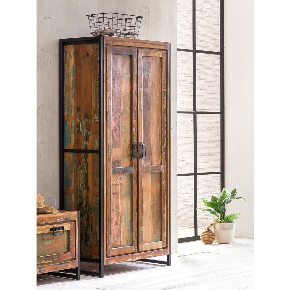 Armadio stile industriale multicolore