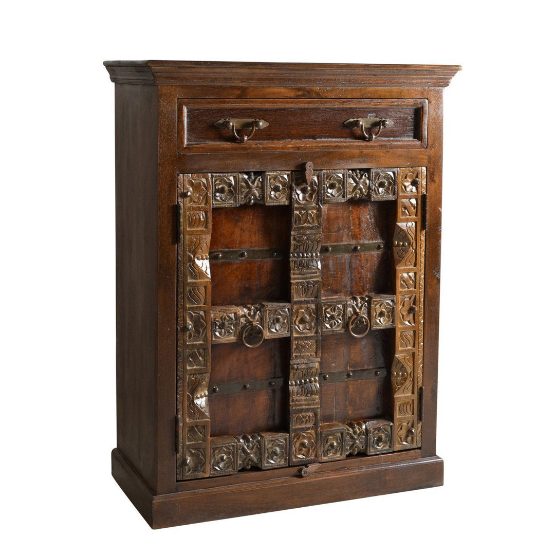 Armadio etnico orientale