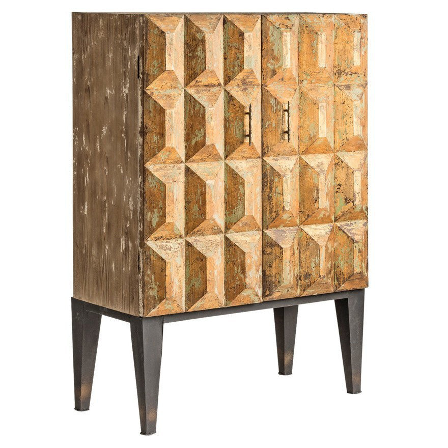 Armadio orientale dorato anticato