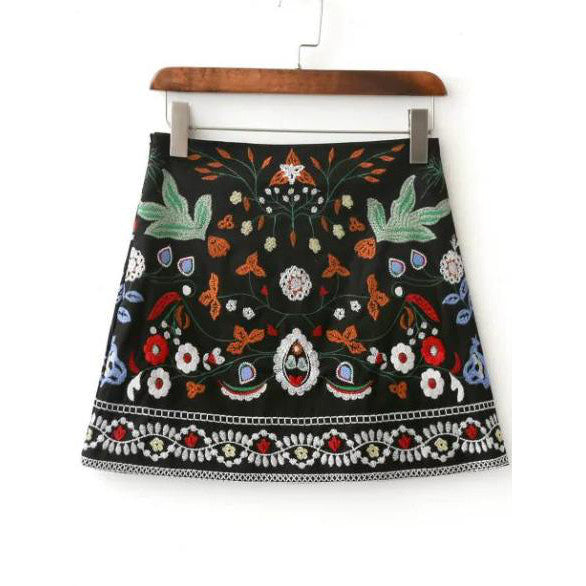 Gonna nera ricamo fiori