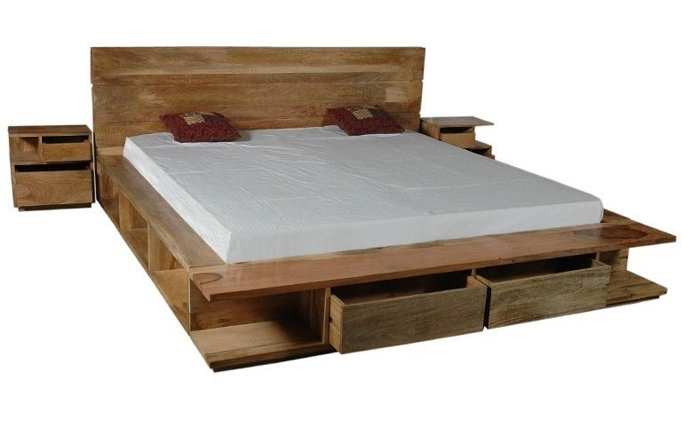 Letto etnico con contenitori