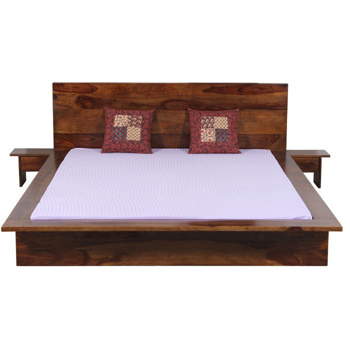 Letto etnico con testata