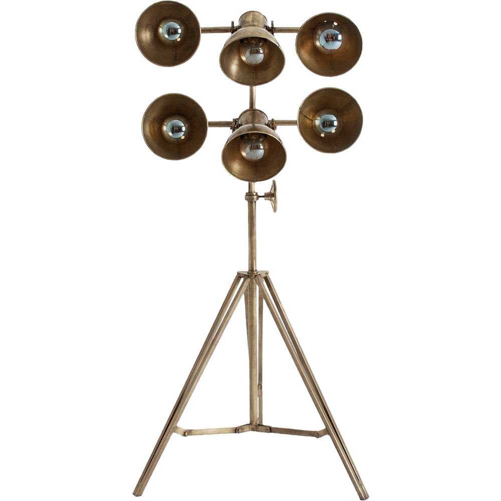 Lampada da terra vintage industrial in ambiente moderno