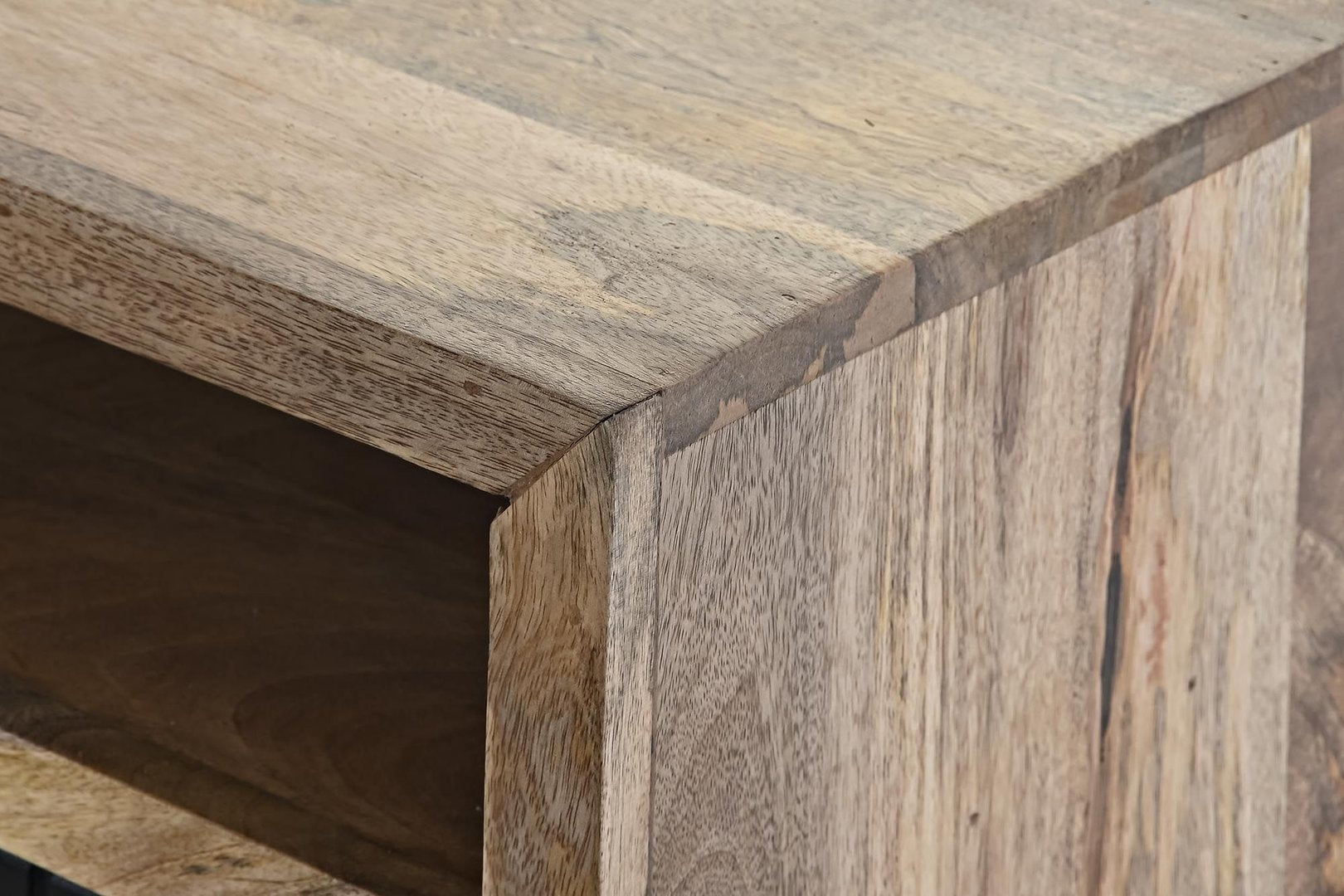 Tavolino industrial con cassetti