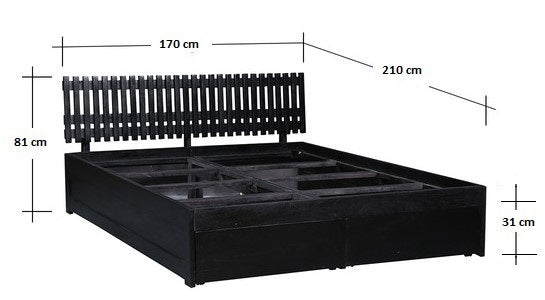 Letto stile etnico nero con cassettoni